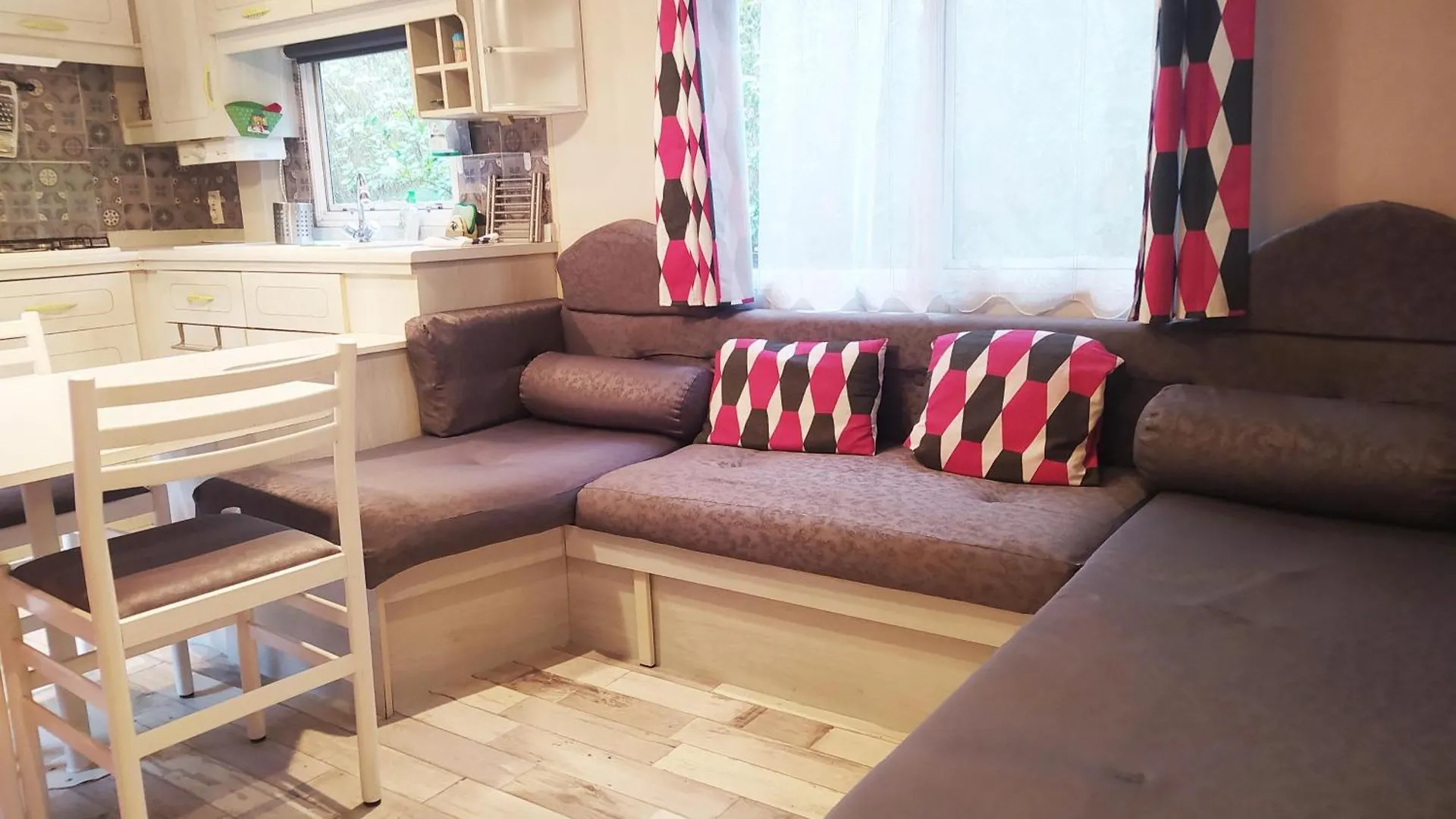 Holiday home Mobile-Home Tout Confort A 25Min De St Etienne Et Annonay Saint-Sauveur-en-Rue